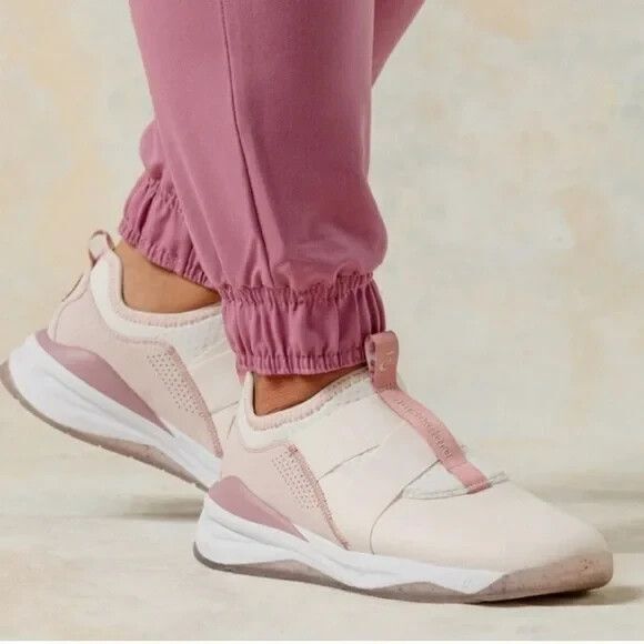 Clove Women's Classic Nurse Clara Nursing Sneaker Sz 6 / EU 37 NEW - Picture 3 of 9